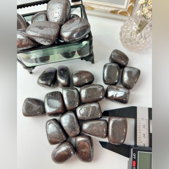Tumbled Hematite Crystal, Crystal Tumble, Crystal, Minerals, Pocket Stone - Picture 8 of 8